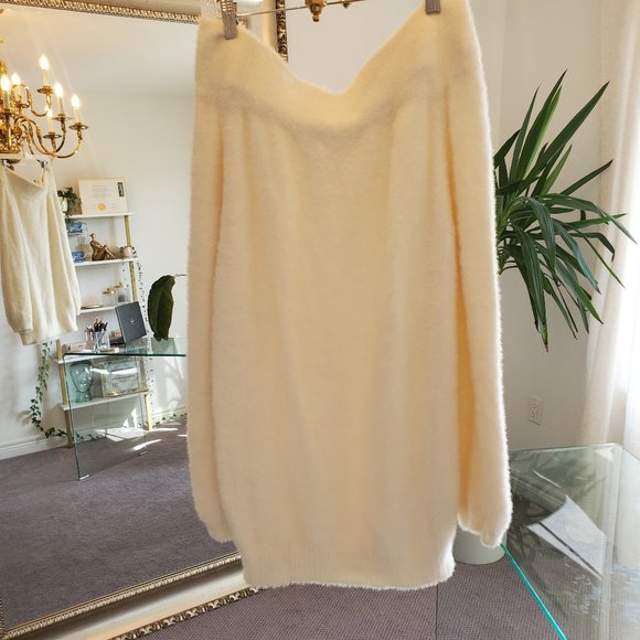 STRAPLESS COZY IVORY WINTER DRESS - GUESS - Picture 1 of 2